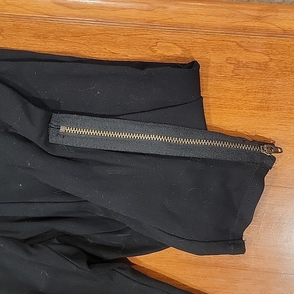 American Eagle Leggings - Picture 3 of 3